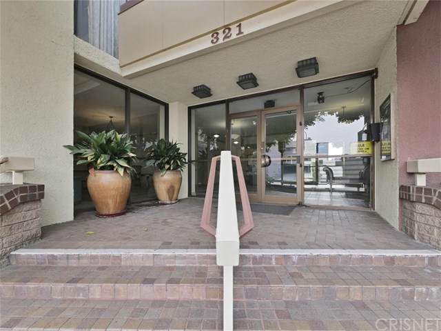 321 San Vicente Boulevard - Photo 1