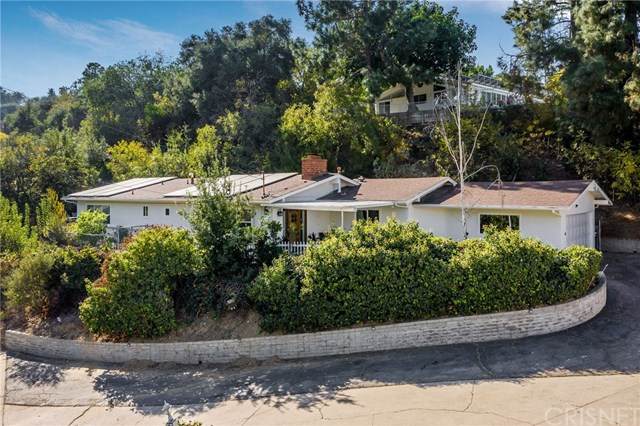 3887 Woodcliff Road - Photo 1