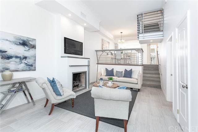 5441 Yarmouth Avenue - Photo 1