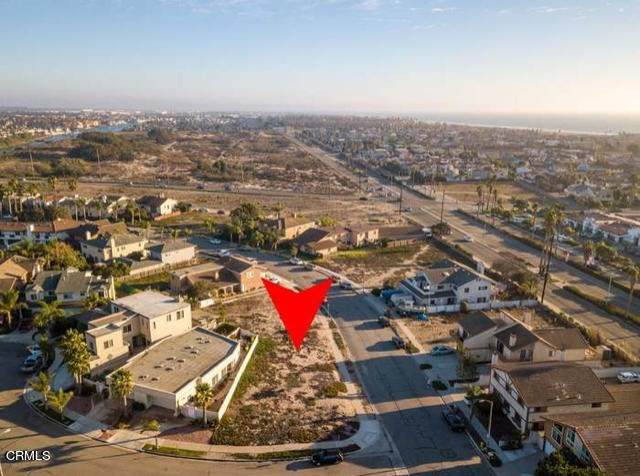 940 Dunes Street - Photo 1