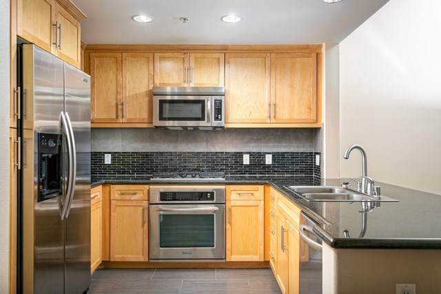 931 Walnut Street - Photo 1