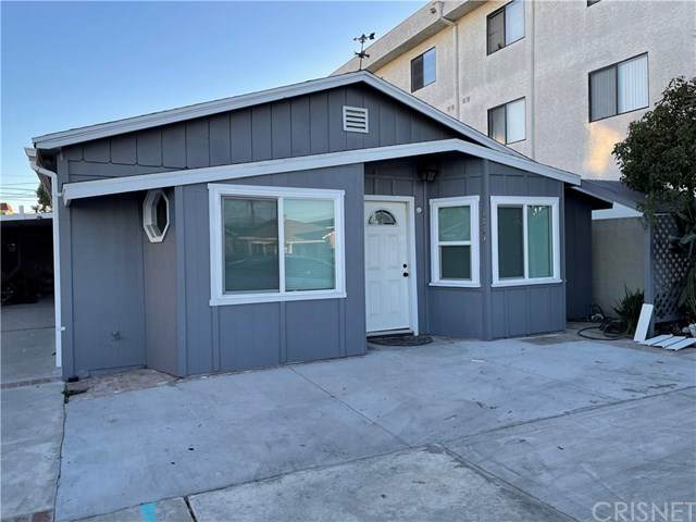 4848 117th Street - Photo 1