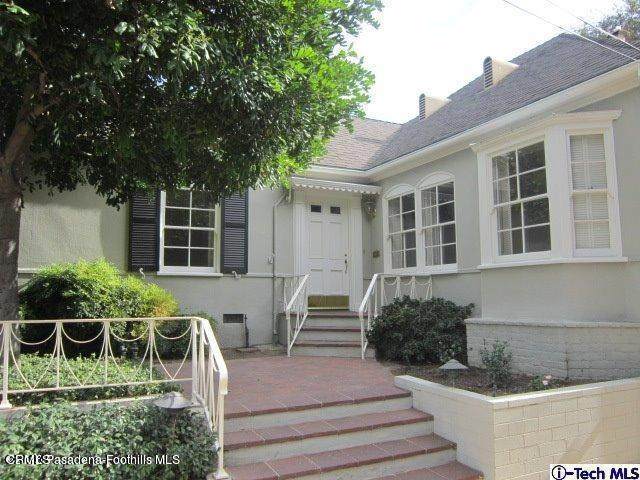 1670 Sherwood Road - Photo 1