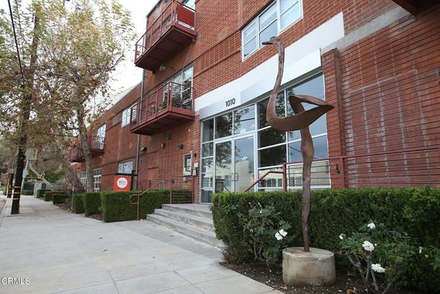 1010 Sycamore Avenue - Photo 1