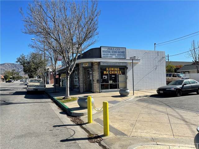 650 Maclay Avenue - Photo 1