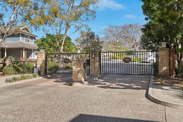 3723 Hitchcock Ranch Road - Photo 1