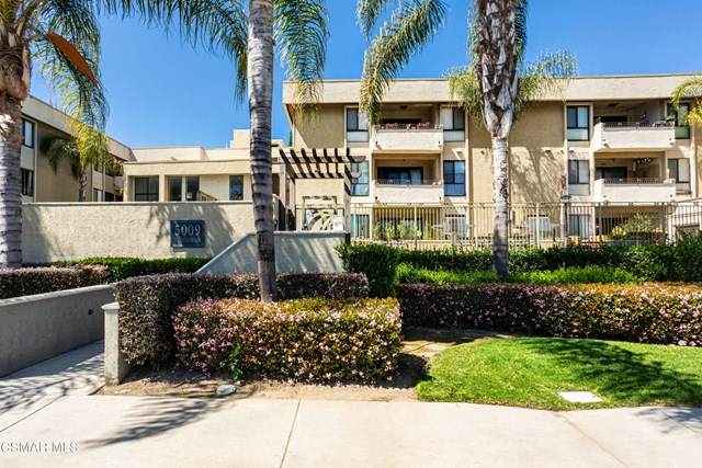 5009 Woodman Avenue - Photo 1