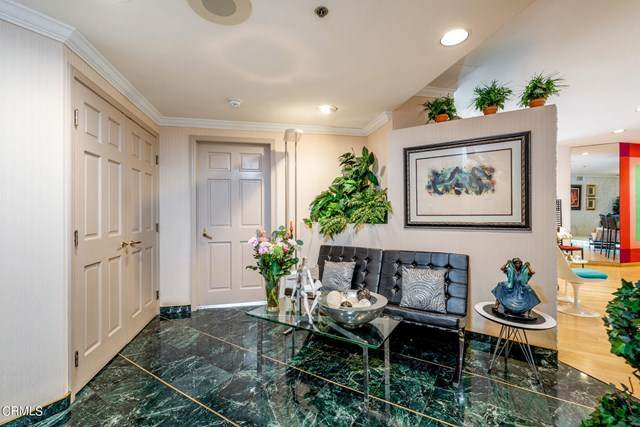 10724 Wilshire Boulevard - Photo 1