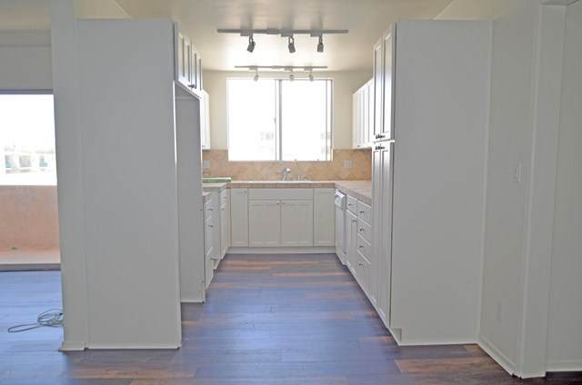5429 Newcastle Avenue - Photo 1