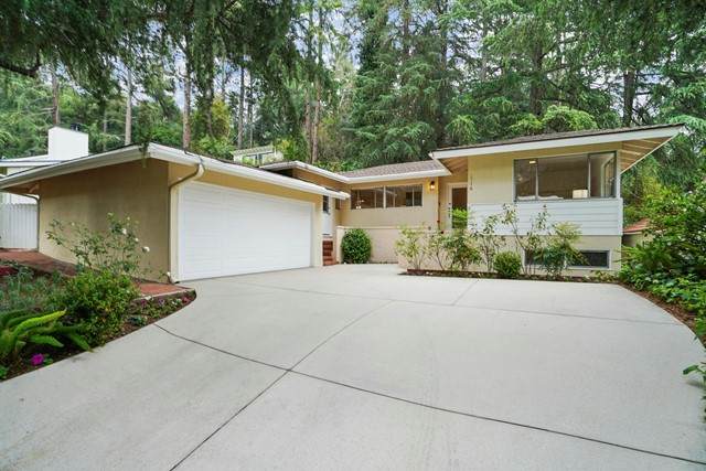 5316 Palm Drive - Photo 1