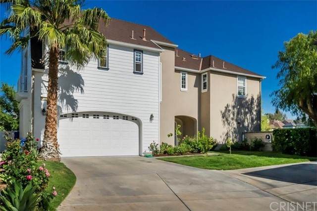 27102 Breakers Cove - Photo 1