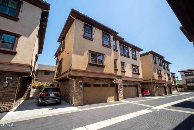 656 Huntington Drive - Photo 1