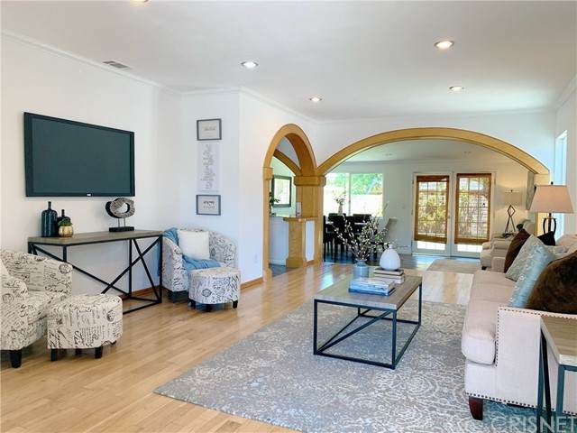 18207 Hatton Street - Photo 1