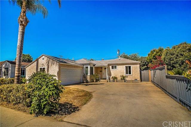 6715 Jamieson Avenue - Photo 1