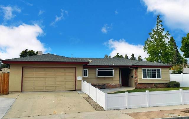 2263 Lonsdale Street - Photo 1