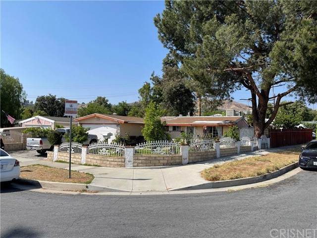 19303 Cedarcreek Street - Photo 1