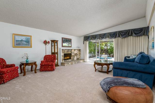 998 Montgomery Avenue - Photo 1