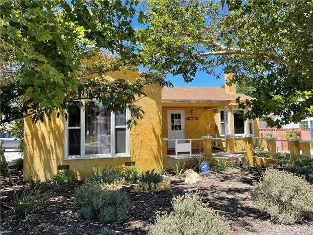 44817 Fern Avenue - Photo 1