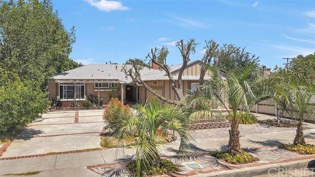 10116 Forbes Avenue - Photo 1