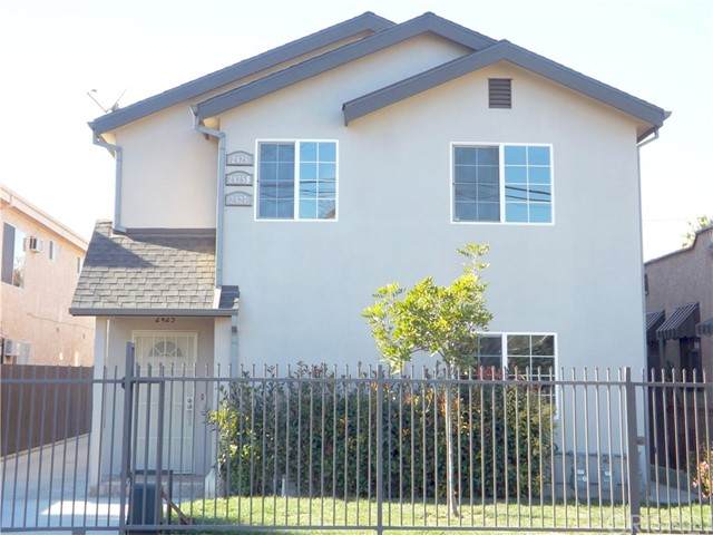 2425 Burnside Avenue - Photo 1