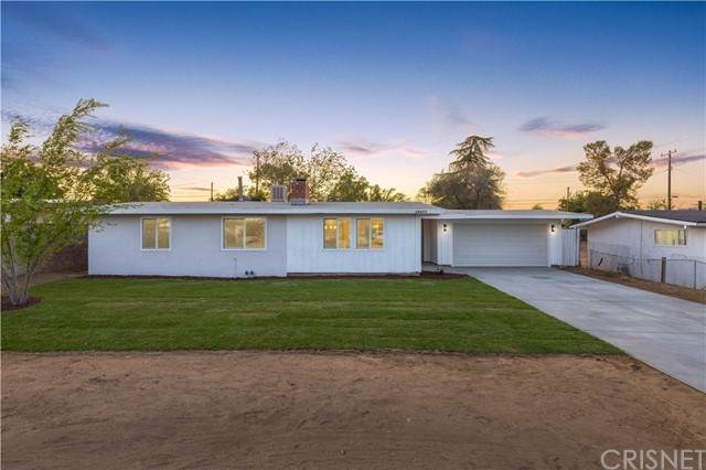 38871 Yucca Tree Street - Photo 1