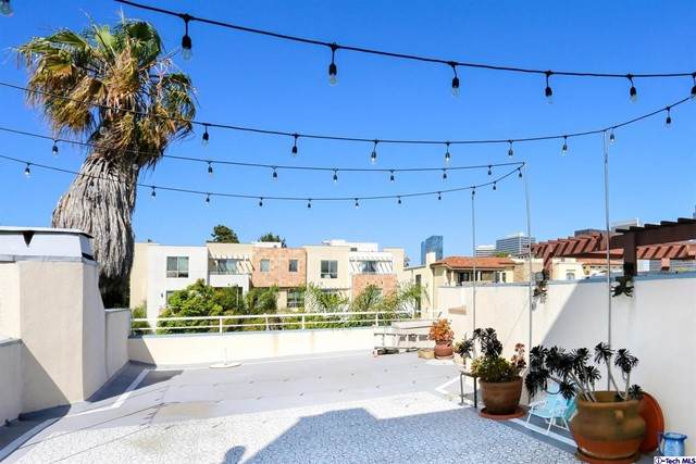 1423 Beverly Glen Boulevard - Photo 1
