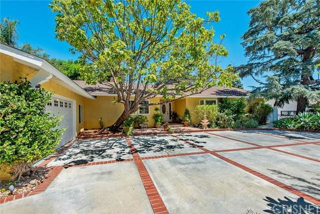 17559 Donmetz Street - Photo 1