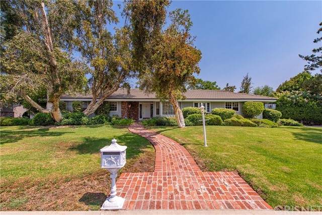 19401 Merridy Street - Photo 1