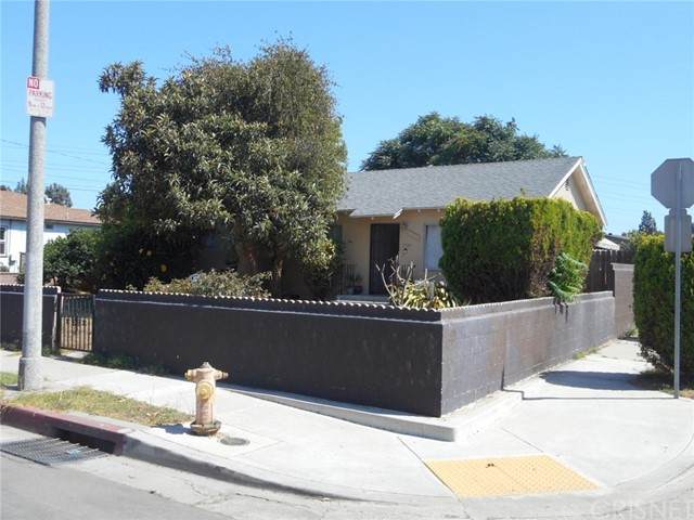 1850 Arlington Street - Photo 1
