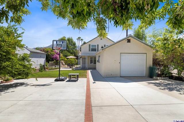 10618 Sable Avenue - Photo 1