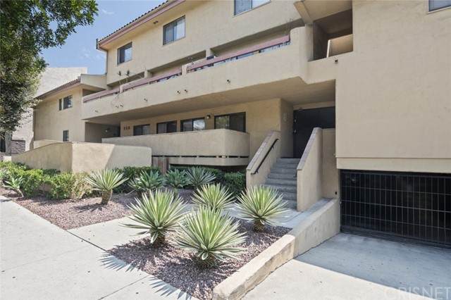 350 Burchett Street - Photo 1