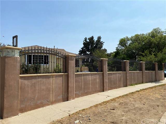 14749 Vintage Street - Photo 1