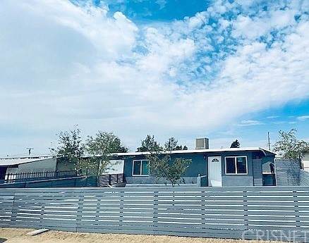 2889 Laurel Street - Photo 1