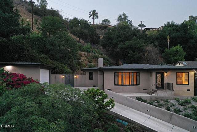 141 Scenic Drive - Photo 1