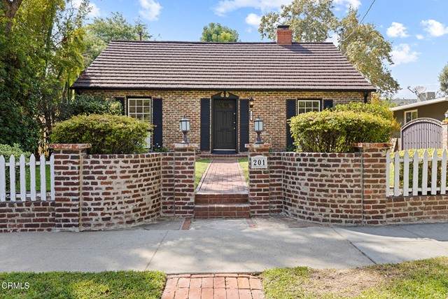 201 Daisy Avenue - Photo 1