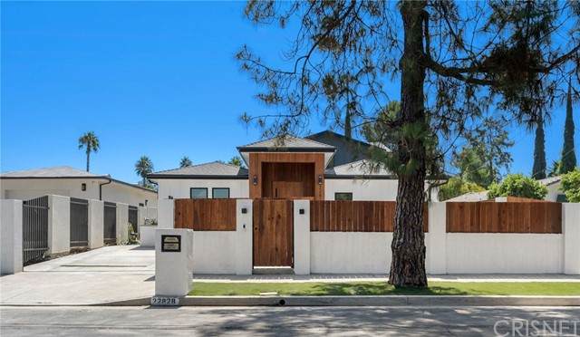 22828 Collins Street - Photo 1