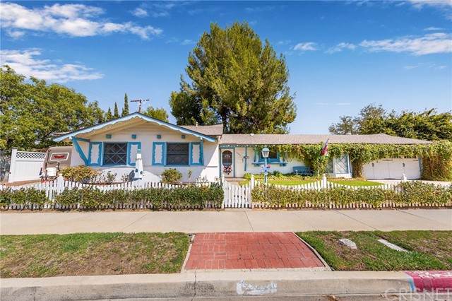9900 Oso Avenue - Photo 1