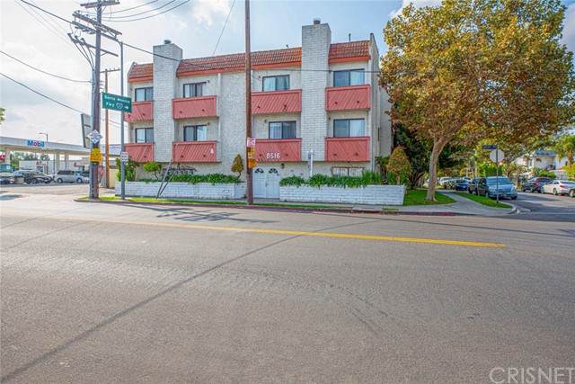8516 Cadillac Avenue - Photo 1