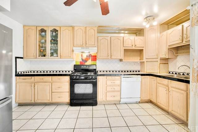 8800 Kester Avenue - Photo 1