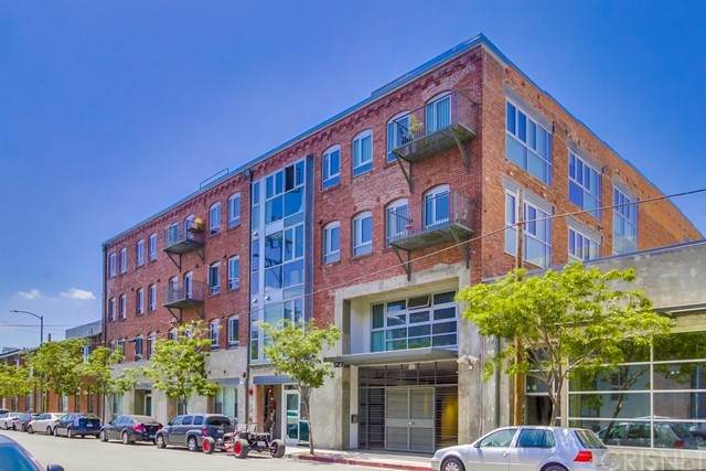 527 Molino Street - Photo 1