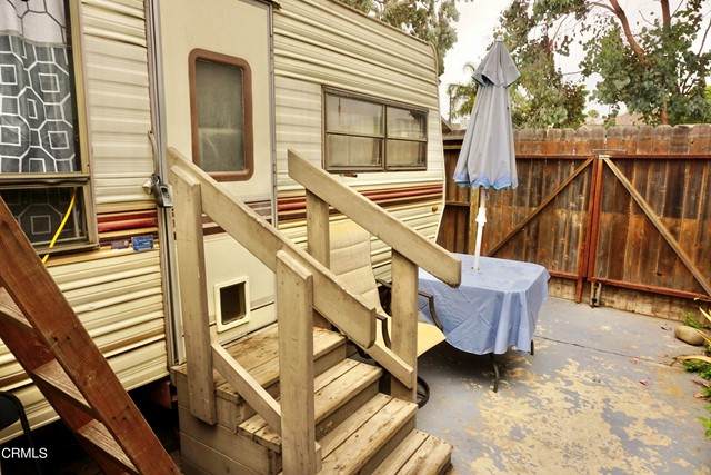 4725 9th Street - Photo 1