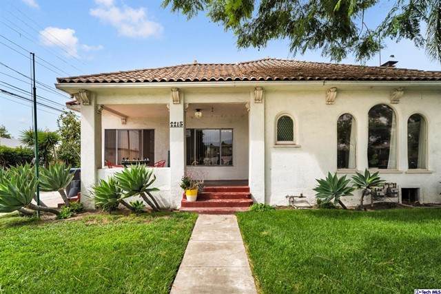 2215 Niagara Street - Photo 1