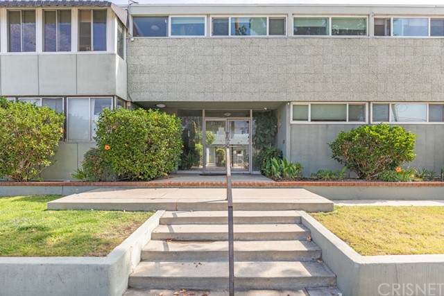 6160 Whitsett Avenue - Photo 1
