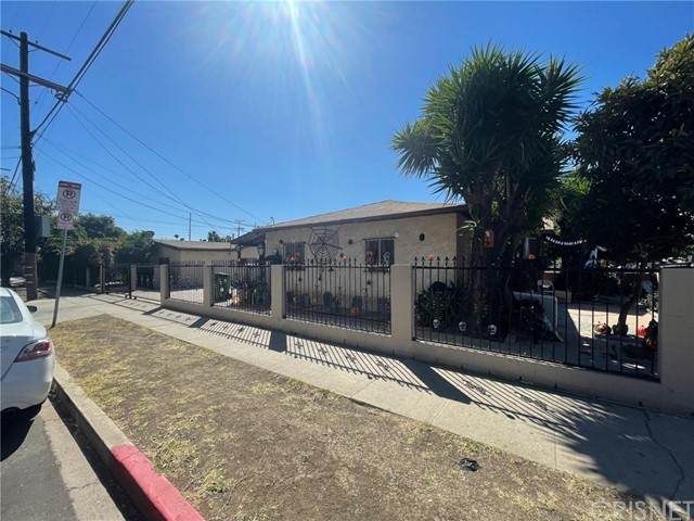 3124 Estara Avenue - Photo 1