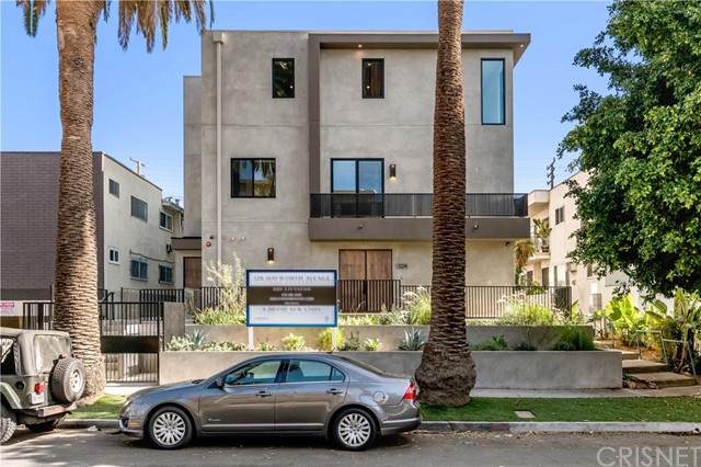 528 Hayworth Avenue - Photo 1