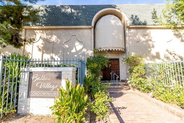 17123 Roscoe Boulevard - Photo 1