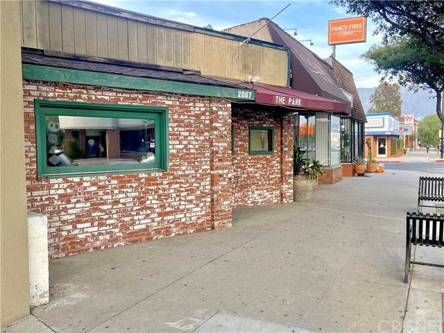 2007 Burbank Boulevard - Photo 1
