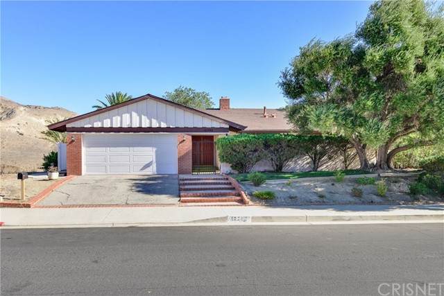 12282 Beaufait Avenue - Photo 1