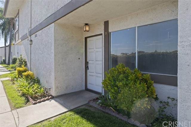 1049 Huntington Drive - Photo 1