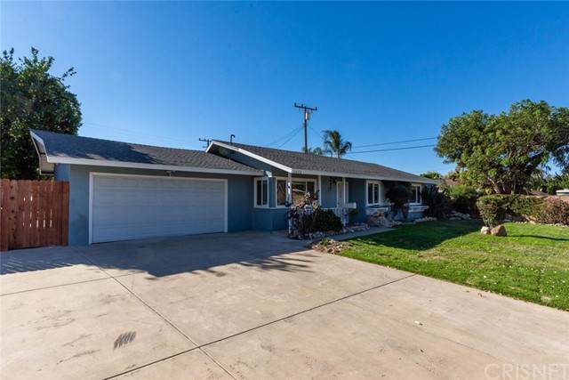 2606 Daunet Avenue - Photo 1